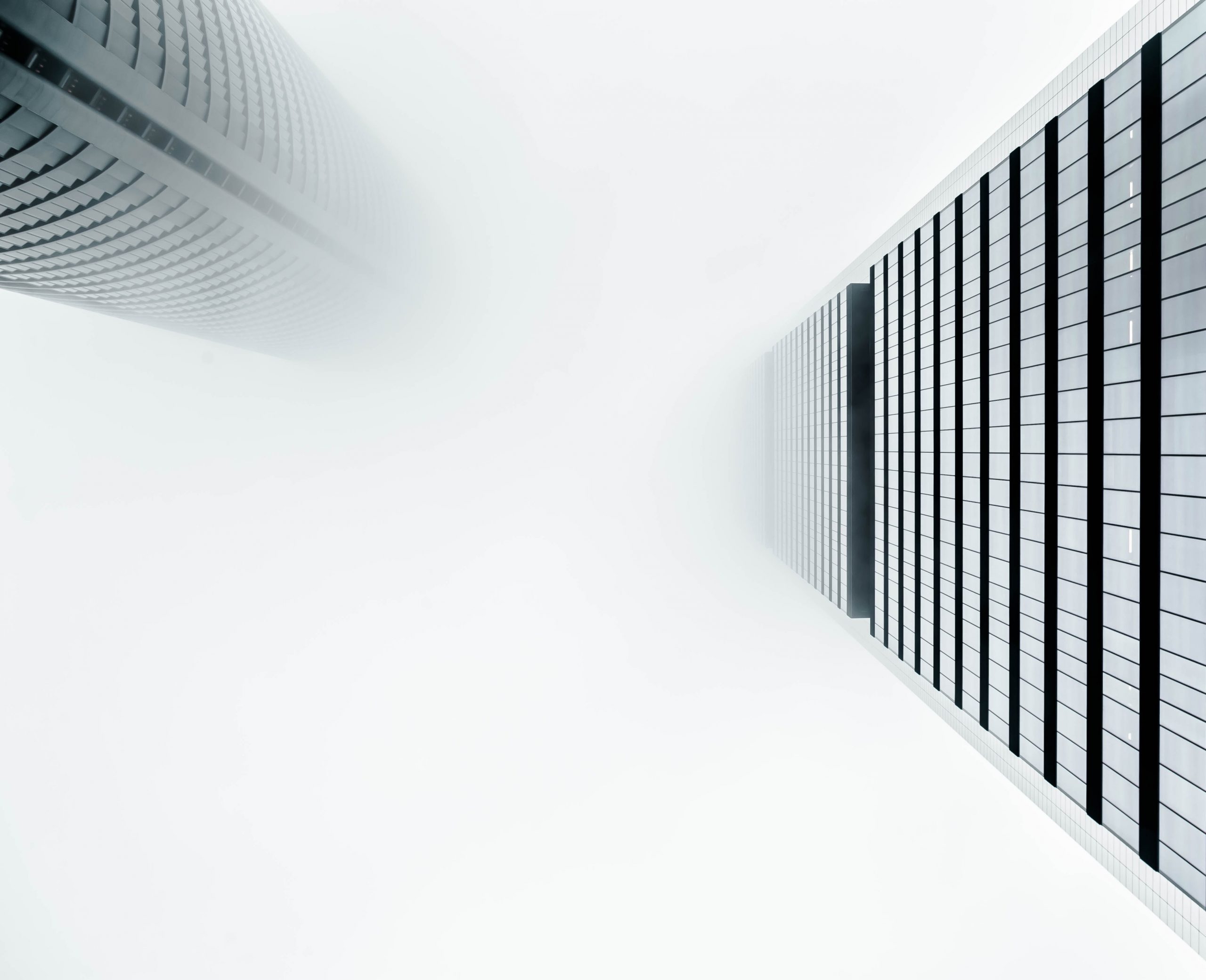 AI-Insights-Business-high-building-fog