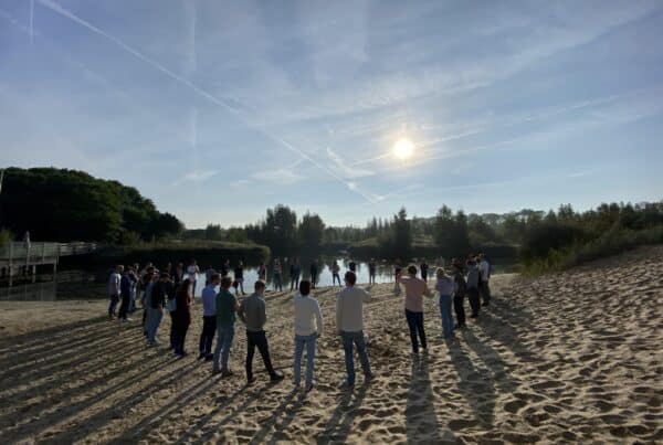 Collective-Week-2021-group-beach