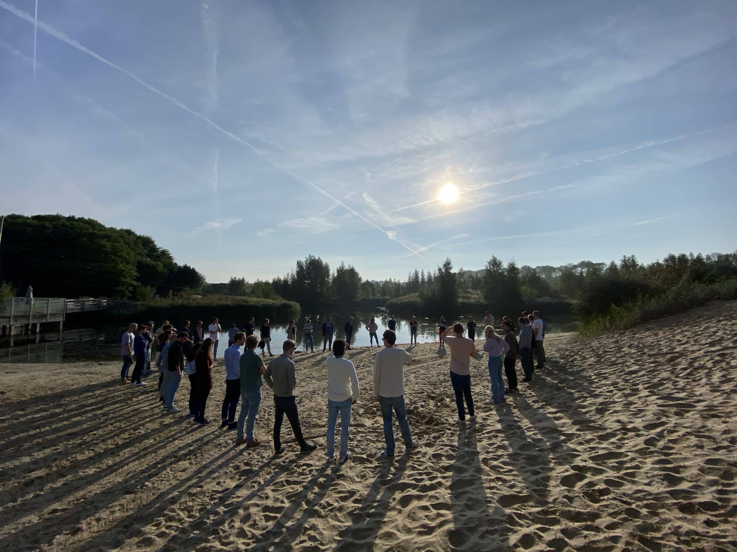 Collective-Week-2021-group-beach